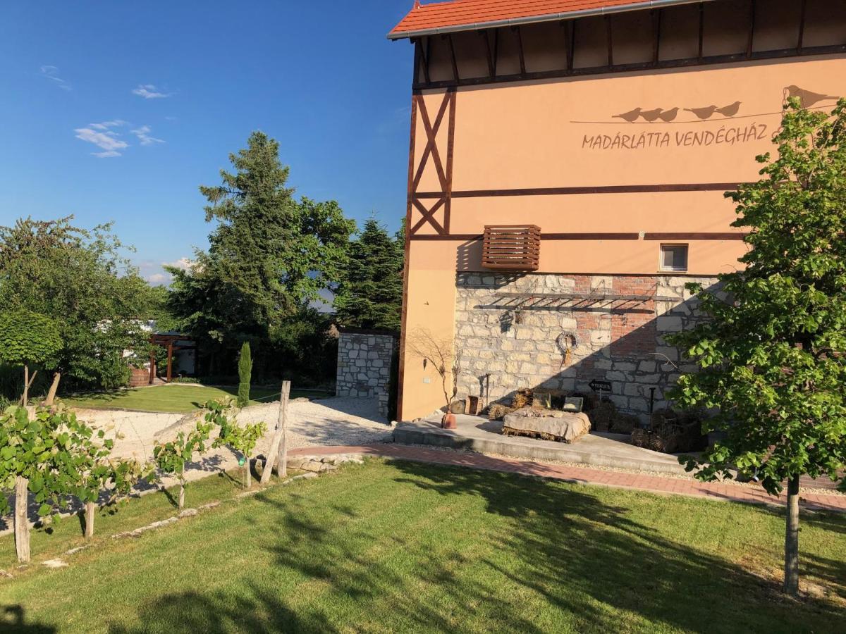 Madarlatta Vendeghaz Hotel Fertőrákos Bagian luar foto